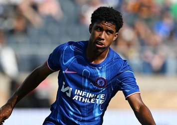F.Bahçe'de 8 numara transferi Ocak ayına kaldı!