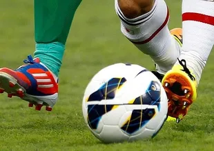 İstanbulspor, liderliği bırakmıyor