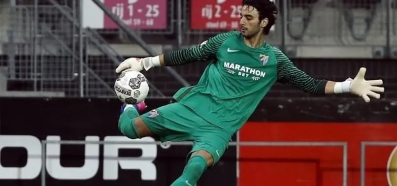 Cenk Gönen, Malaga'da kadroya giremiyor