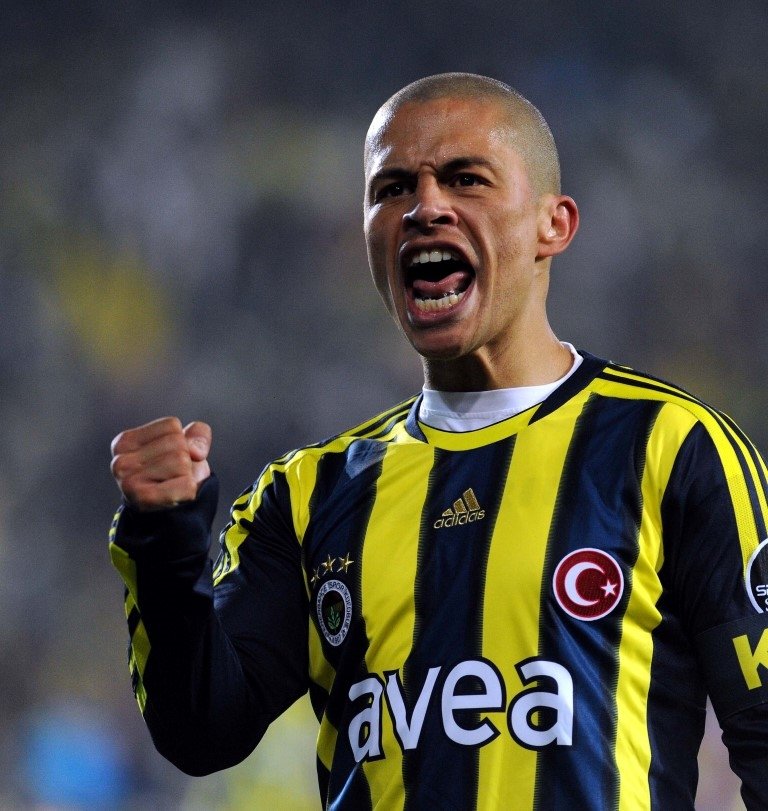 Taraftarların Alex tepkisi