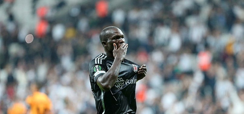 Beşiktaş'ta Aboubakar şoku! Fenerbahçe derbisi öncesi...