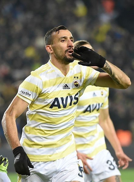 Fenerbahçe’de yıldız isim kadro dışı!