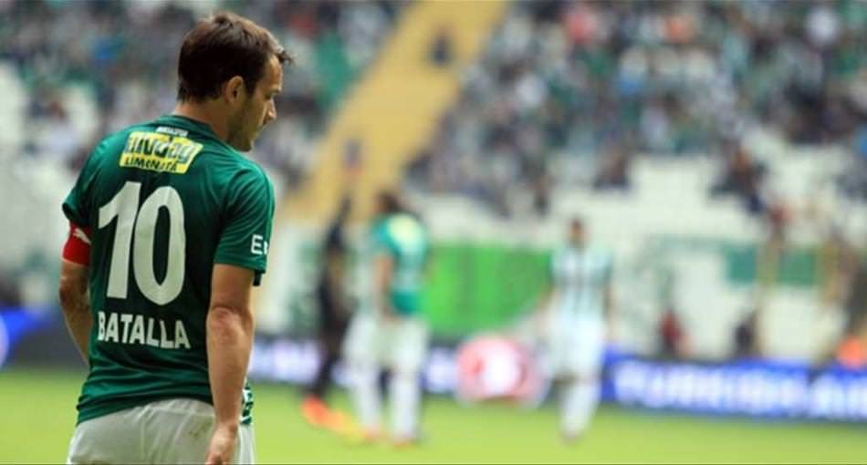 Süper Lig’e hakem hataları damga vurdu