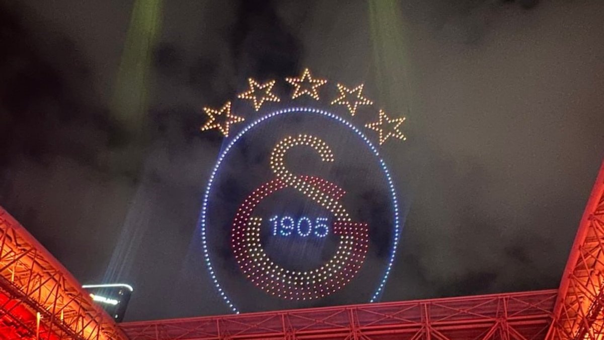 Galatasaray'dan 5. yıldız için drone şov