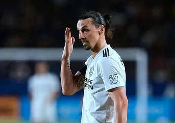 Ibrahimovic direkten döndü!