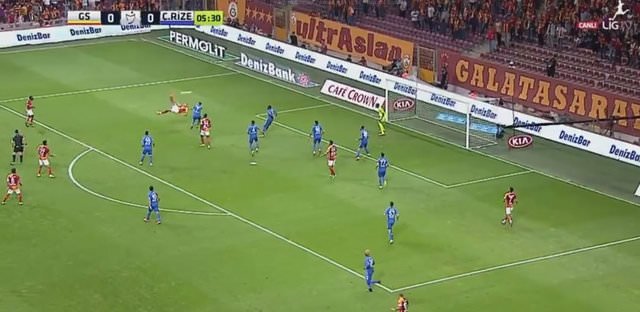 Eren Derdiyok Twitter’ı salladı