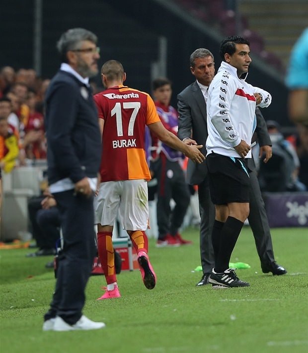 Rakip Osmanlı olunca sosyal medya yıkıldı