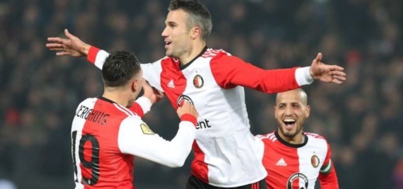 Van Persie Advocaat I Uzdu Aspor