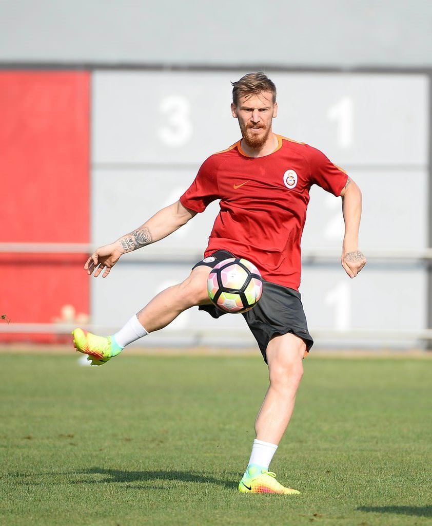 Serdar Aziz içerde misin?