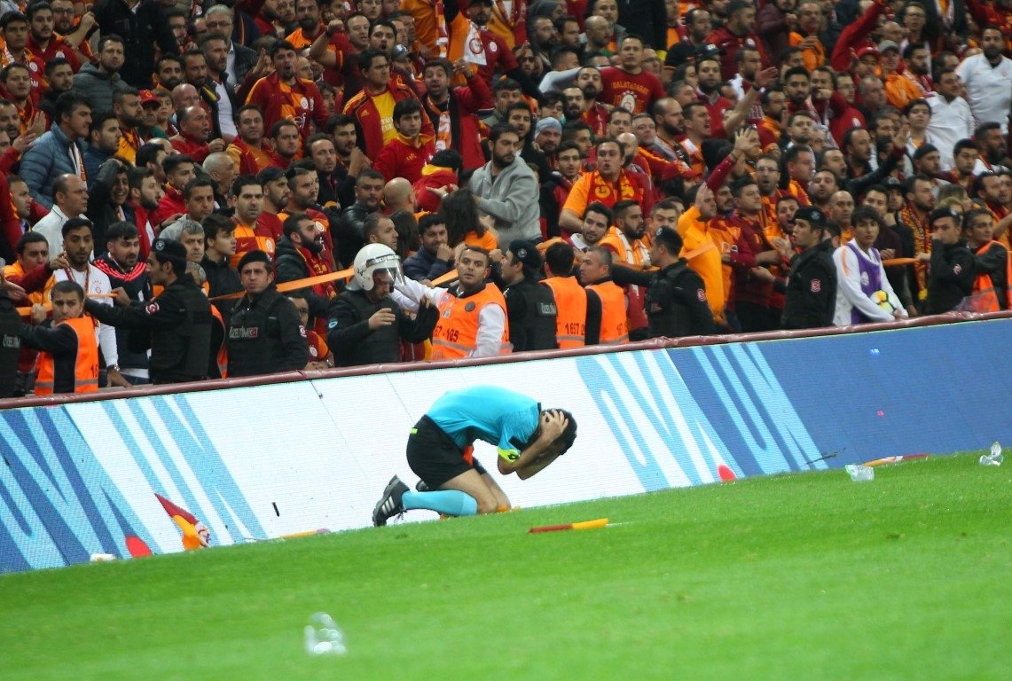 Yabancı cisim atan ikinci kişinin kimliği şaşırttı