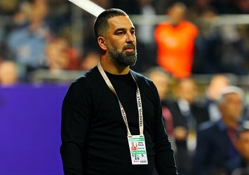Arda Turan'dan anlamlı kutlama