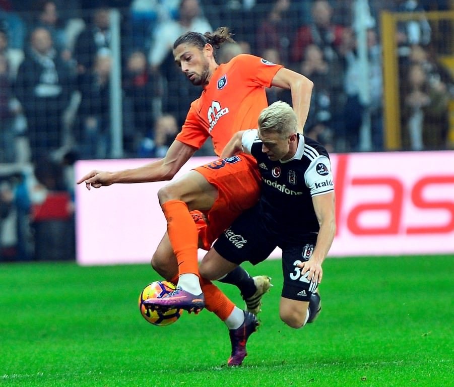 Beşiktaş-Medipol Başakşehir karşılaşmasından kareler