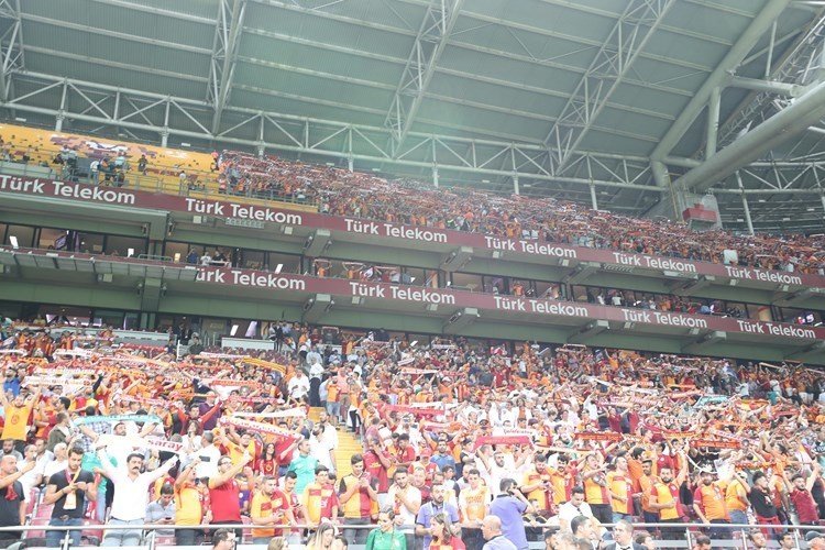 Yazarlardan Galatasaray yorumu
