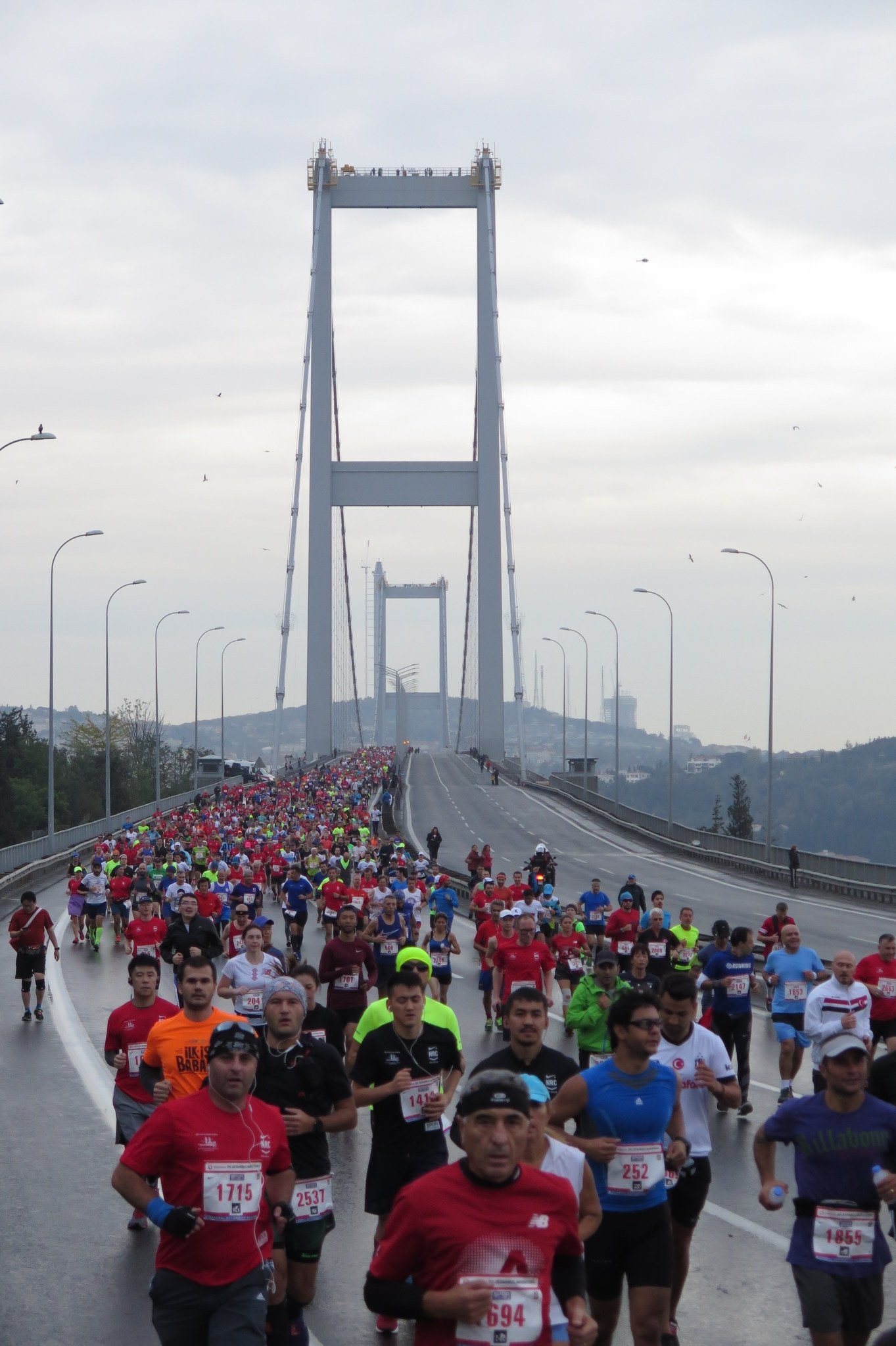 125 bin kişi çocuklar için koşuyor!