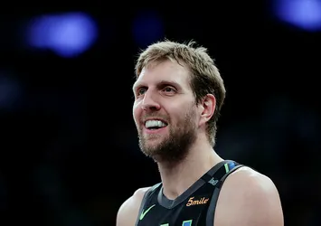 Nowitzki'den "rekor" sözleşme