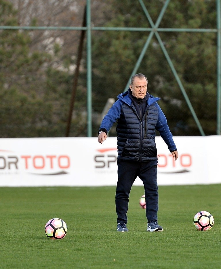 A Milli Takım ilk idmanını yaptı