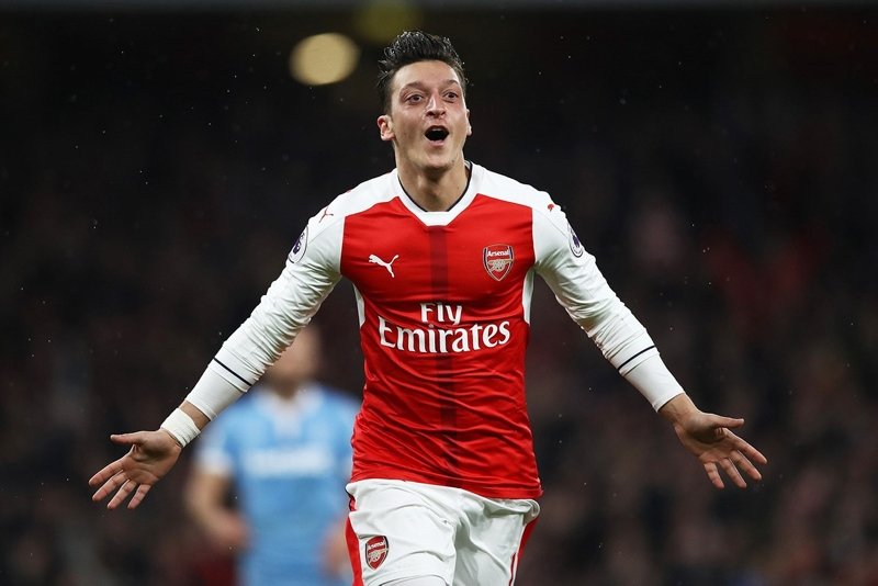 Mesut Özil’den olay paylaşım!