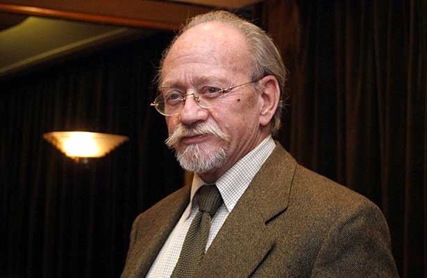 Dursun Özbek, Haldun Üstünel’in peşinde