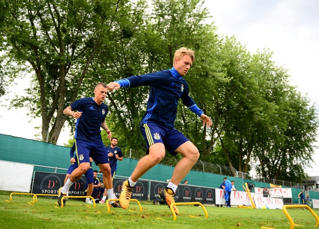 Simon Kjaer’in yeni rotası Fransa