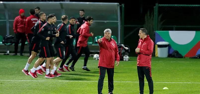 A Milli Futbol Takımı'nda mesai başladı