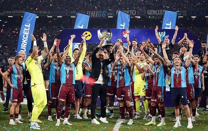 Ahmet Çakar Trabzonspor - Sivasspor maçını değerlendirdi: Trabzonspor yeni sezonda da favori!