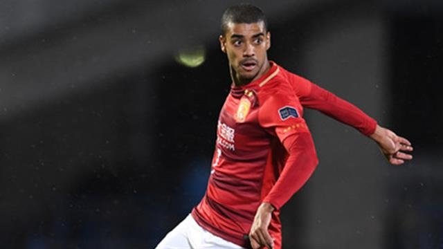 Galatasaray’a forvet transferinde Fenerbahçe şoku! Alan...