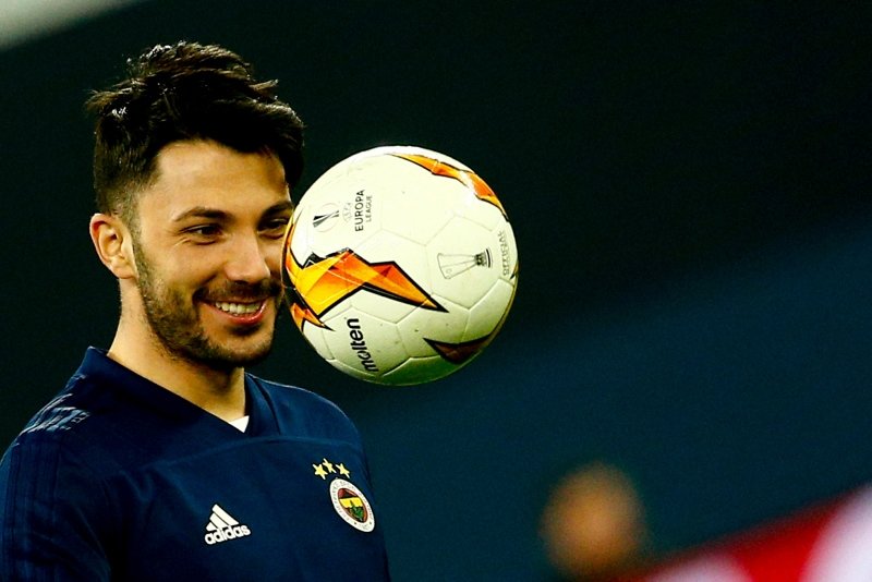 Tolgay Arslan’dan dürüm açıklaması!