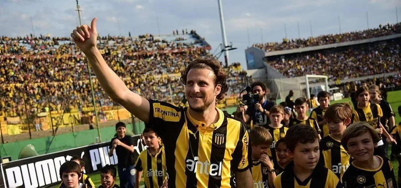 Forlan Hindistan'a transfer oldu
