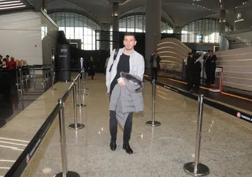 Beşiktaş Oğuzhan Özyakup'u Feyenoord'a kiraladı