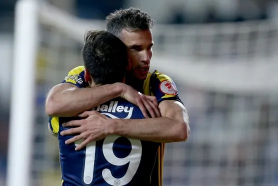 Fenerbahçe'de Robin van Persie ayrılıyor