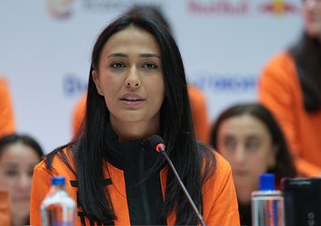 Simge Aköz: “Bütün kupalara talibiz”