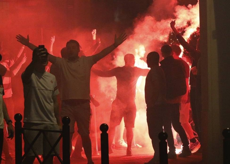 EURO 2016’ya leke düşüren holiganlar!