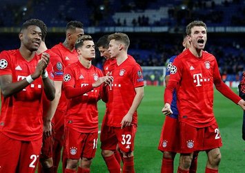 Bayern Münih tur kapısını araladı