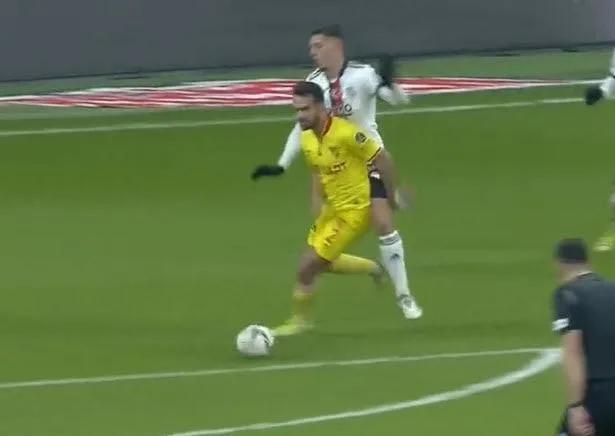 Göztepe Beşiktaş maçında penaltı kazandı! Ersin Destanoğlu gole izin vermedi - 2