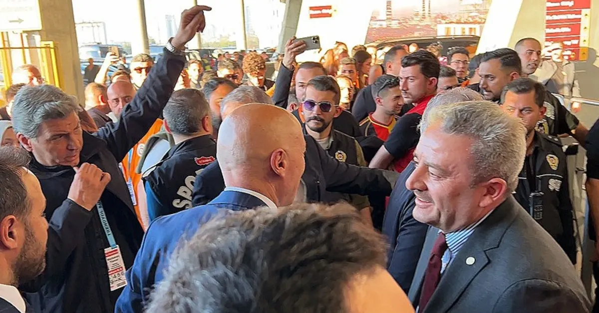 Dev derbi öncesi dostluk rüzgarları