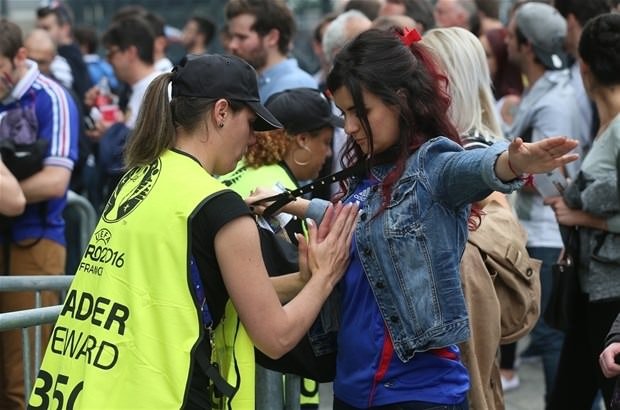 Euro 2016’da açılış nefesleri kesti