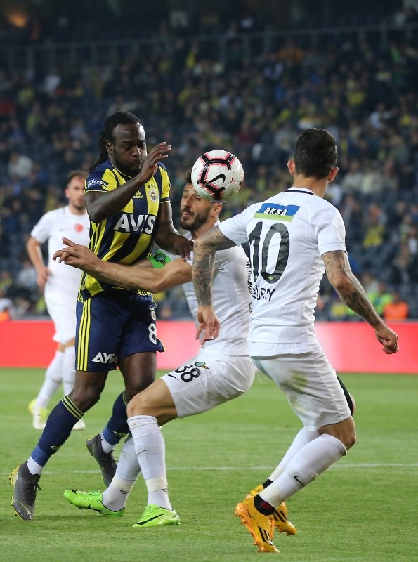 Ersun Yanal’dan Galatasaray’a gönderme!