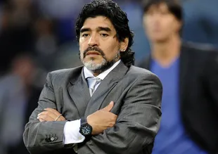 Maradona yıldız futbolcuya 'hain' dedi