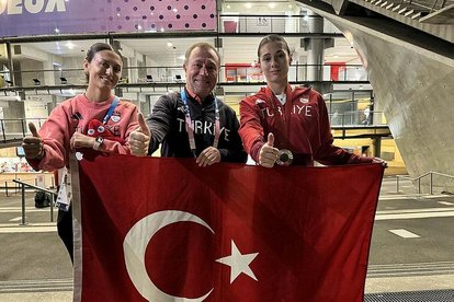Milli sporculara coşkulu karşılama!