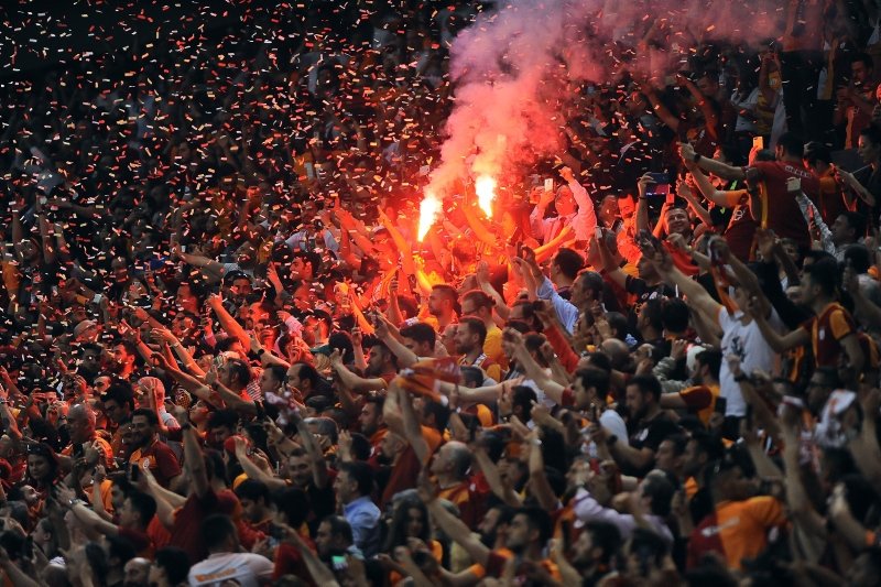 Galatasaray şampiyonluğu böyle kutladı! İşte görüntüler
