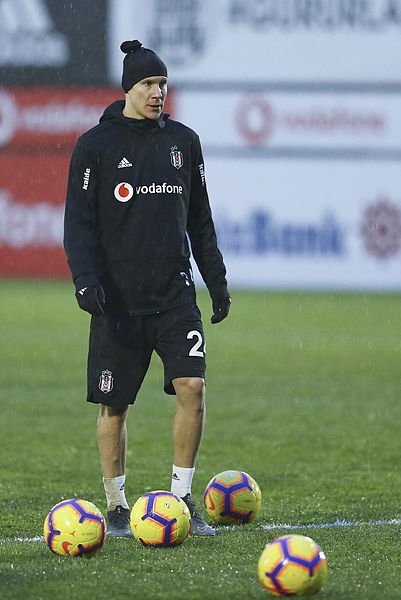 Kartal’ın aşkı Roma’yı yaktı!