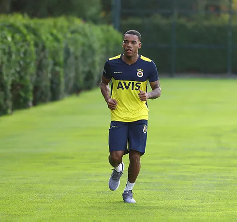 Garry Rodrigues ilk idmanına çıktı - 1