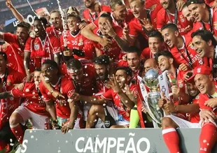 Portekiz'de şampiyon Benfica