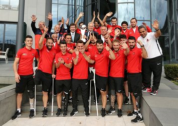 TFF heyeti, Ampute Milli Futbol Takımı'nı kabul etti