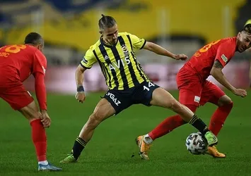 Mesut Özil geldi Pelkas yükselişe geçti!