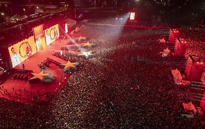 Şampiyon Galatasaray kupasına kavuştu! Yenikapı’da görsel şölen