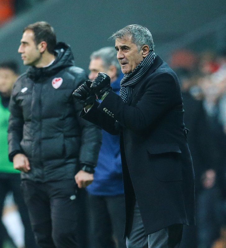 Şenol Güneş’ten istifa yanıtı!