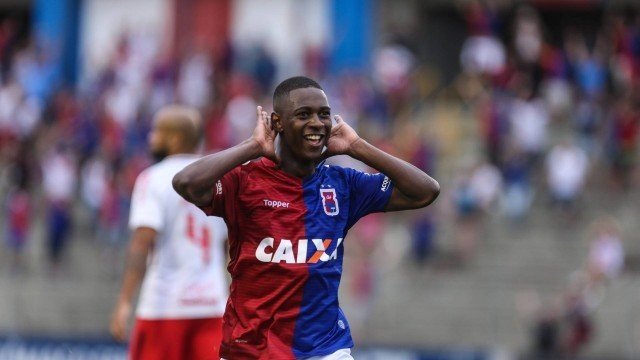 Fenerbahçe Jhonny Lucas’ı istiyor!