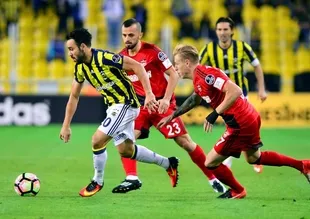 Fenerbahçe, Gaziantepspor'u 2-1 ile geçti