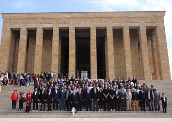 Gençlerbirliği takım halinde Anıtkabir'i ziyaret etti